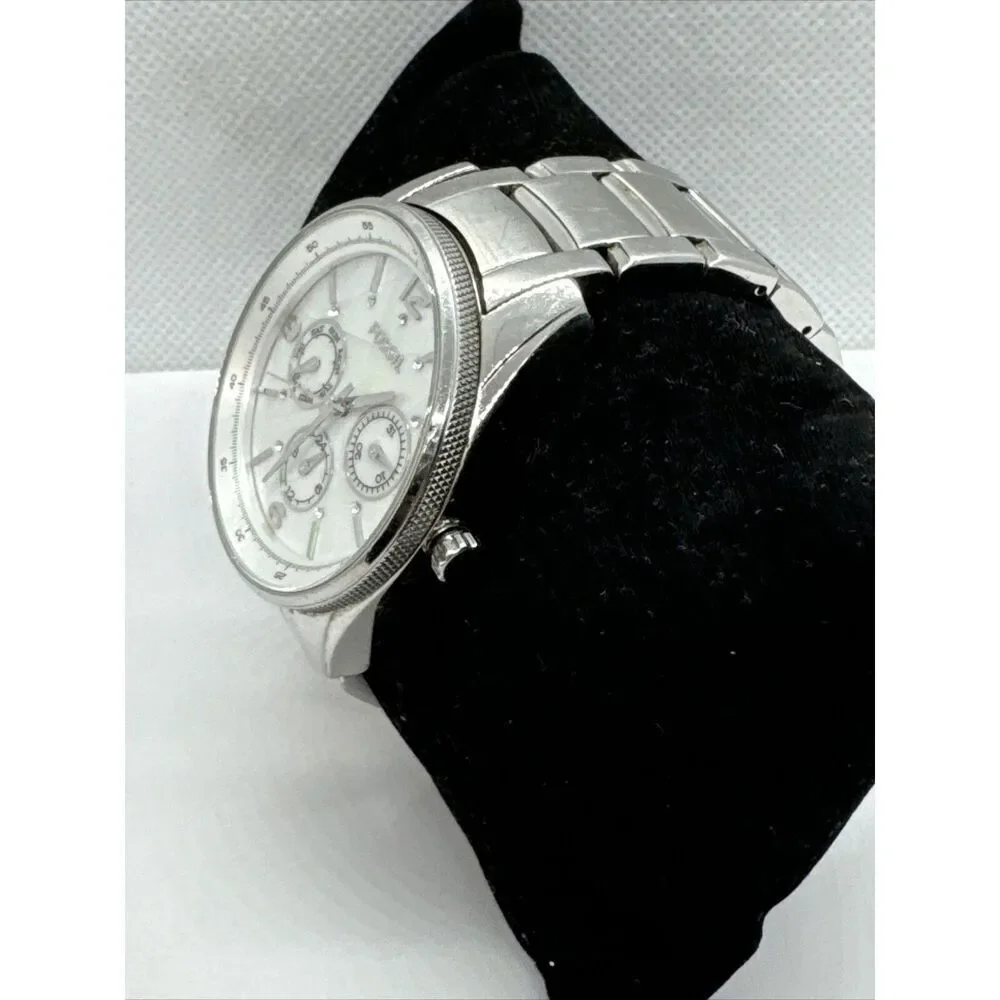 Fossil Justine BQ3102 Men Silver Stainless Steel Analog Dial Wrist Watch JNA338